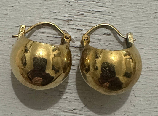 Small Kettle Hoop Earrings